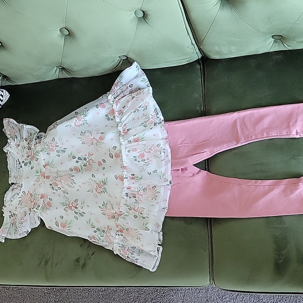 Cupcakes & Cashmere Set with Cream and Pink Accents. Size 3-4 Years.